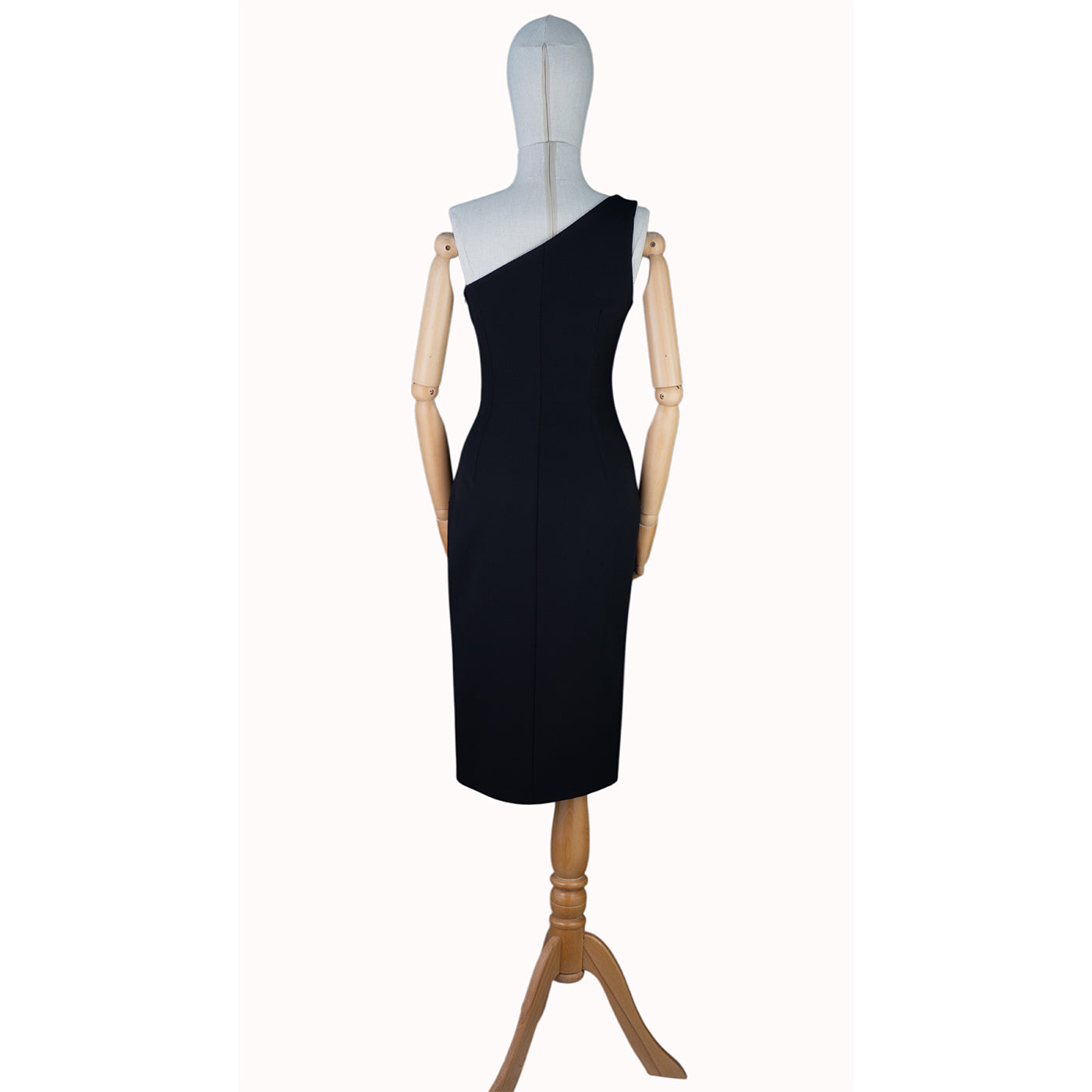 Elegant One-Shoulder Dress with Feathers and Sequins